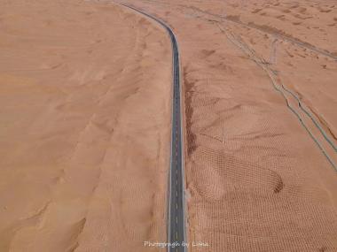 塔克拉玛干沙漠公路自驾游