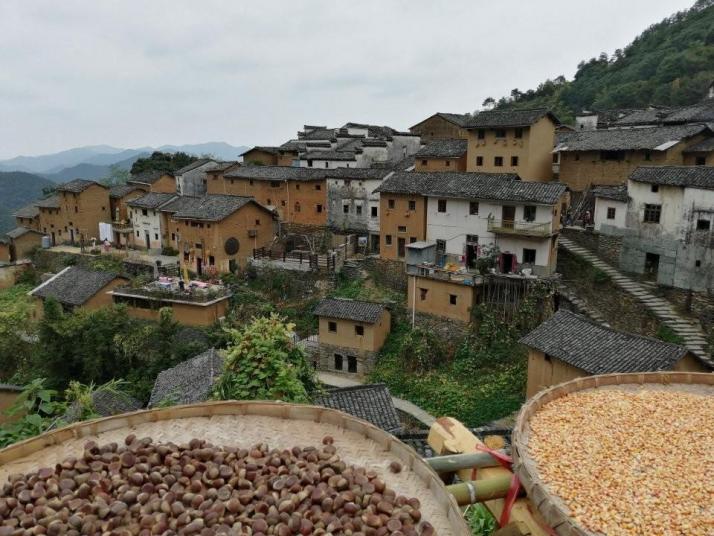 歙县阳产土楼好玩吗