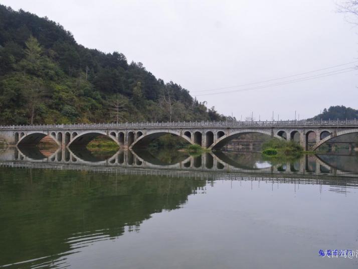 巴马盘阳河风景区图片