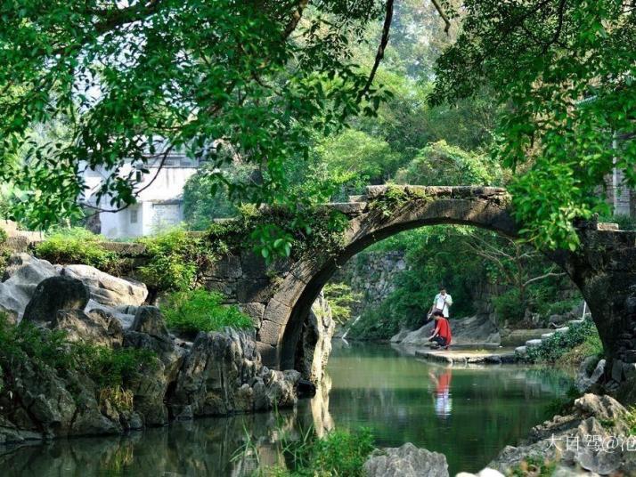 北流勾漏洞风景区