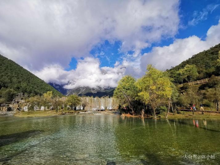 玉龙 蓝月湖好玩吗