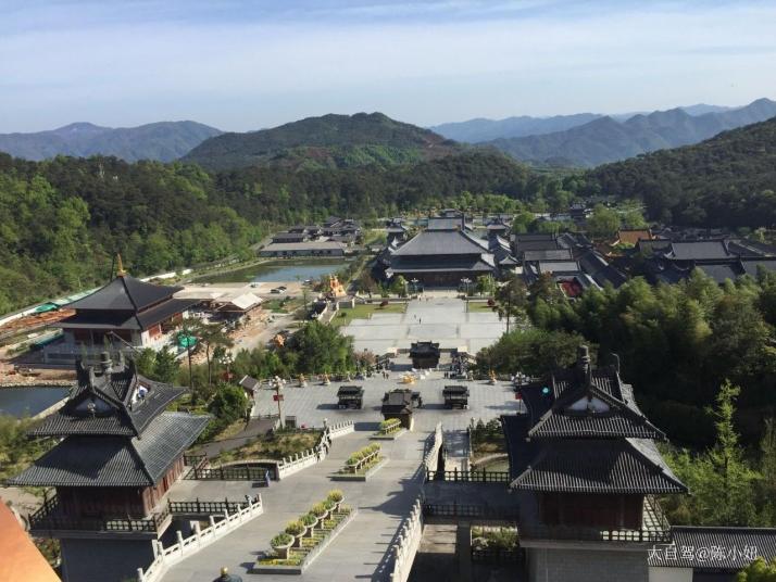 奉化雪窦山大佛景区好玩吗