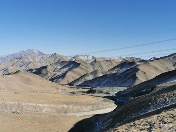 阿克塞当金山